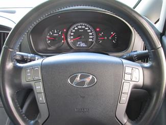 2021 Hyundai iMax - Thumbnail