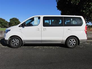 2021 Hyundai iMax - Thumbnail