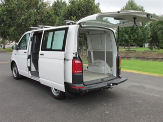 2019 Volkswagen Transporter - Thumbnail