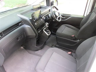 2022 Hyundai Staria - Thumbnail