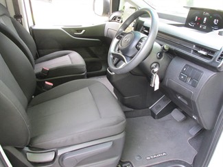 2022 Hyundai Staria - Thumbnail