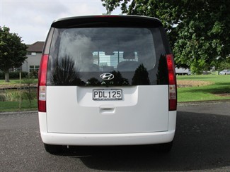 2022 Hyundai Staria - Thumbnail