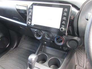 2022 Toyota Hilux - Thumbnail