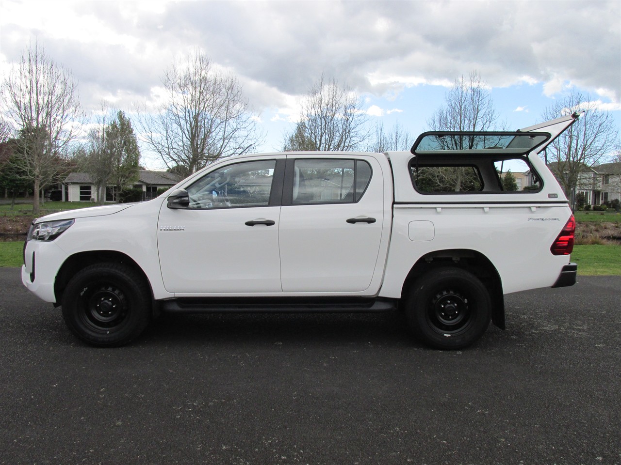 2022 Toyota Hilux