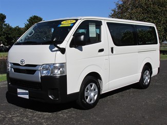 2020 Toyota Hiace - Thumbnail