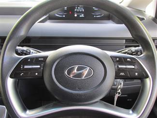 2022 Hyundai Staria - Thumbnail