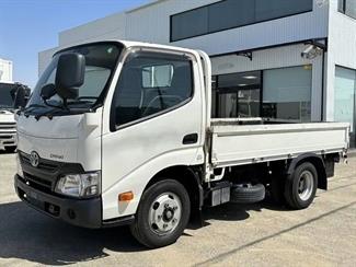 2018 Toyota Dyna - Thumbnail