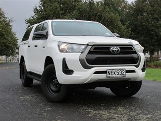 2020 Toyota Hilux - Thumbnail