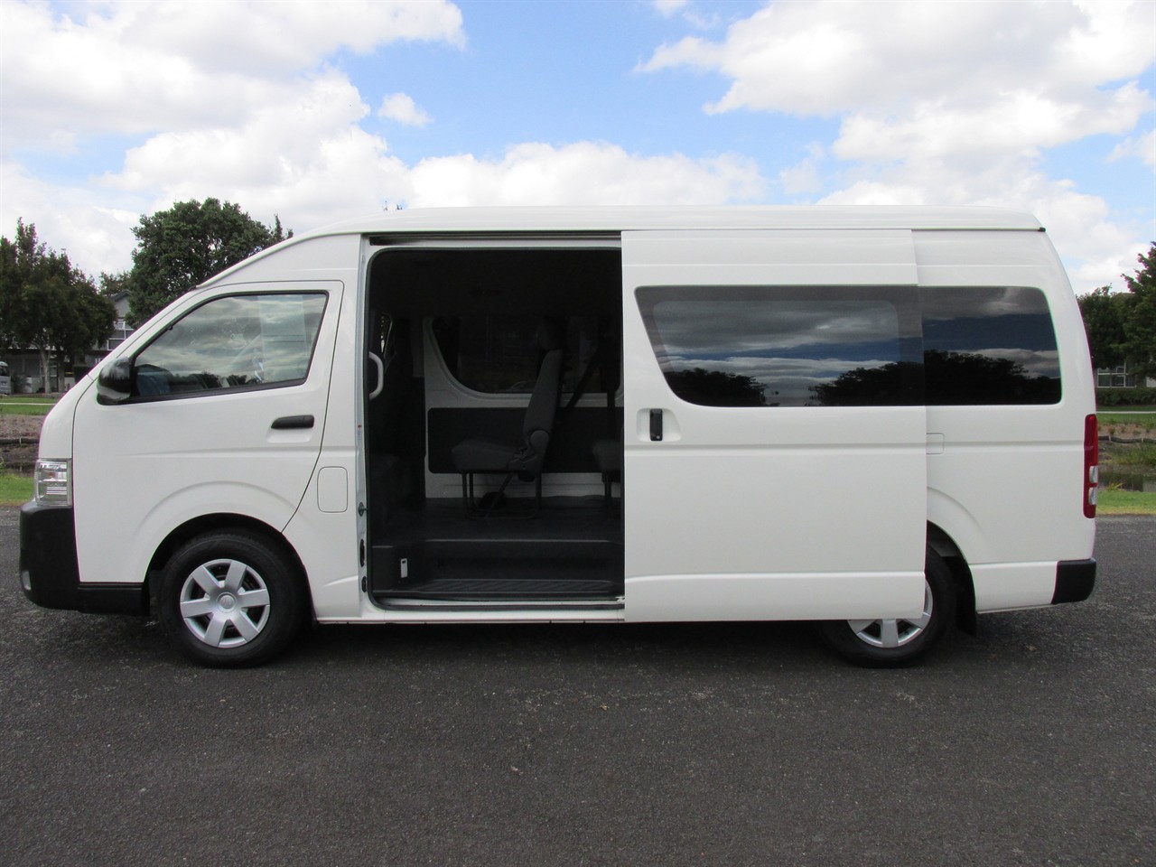 2017 Toyota Hiace