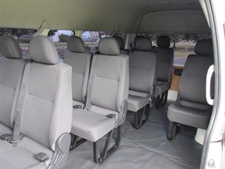 2017 Toyota Hiace - Thumbnail