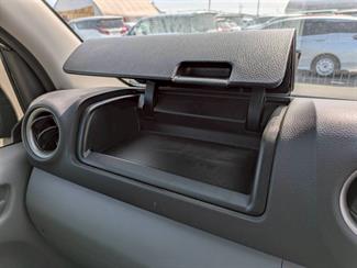 2020 Nissan NV350 - Thumbnail