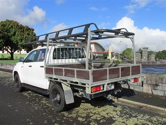 2021 Toyota Hilux - Thumbnail