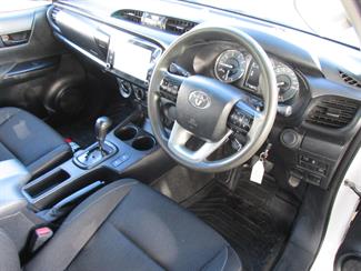 2021 Toyota Hilux - Thumbnail