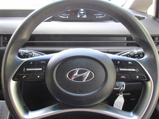 2022 Hyundai Staria - Thumbnail