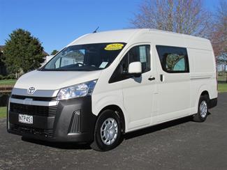 2021 Toyota Hiace - Thumbnail