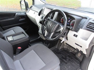 2021 Toyota Hiace - Thumbnail
