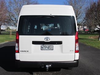 2021 Toyota Hiace - Thumbnail