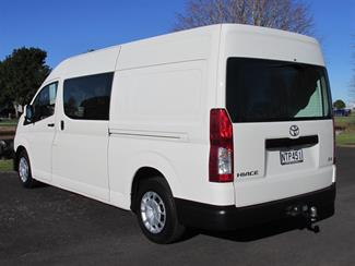 2021 Toyota Hiace - Thumbnail