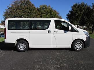 2021 Toyota Hiace - Thumbnail