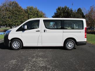 2021 Toyota Hiace - Thumbnail