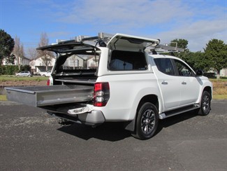 2021 Mitsubishi Triton - Thumbnail