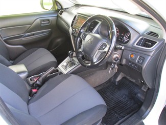 2021 Mitsubishi Triton - Thumbnail