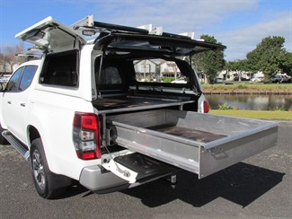 2021 Mitsubishi Triton - Thumbnail