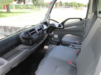 2018 Hino Dutro - Thumbnail