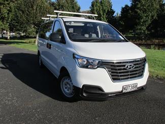 2021 Hyundai iLoad - Thumbnail