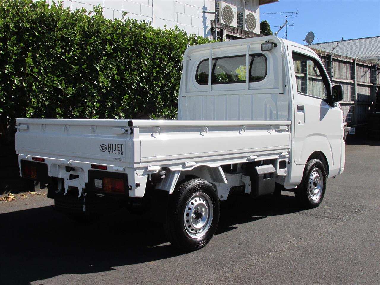 2023 Daihatsu Hijet