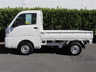 2023 Daihatsu Hijet - Thumbnail