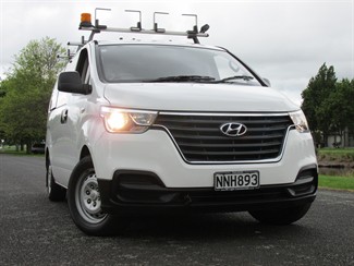 2021 Hyundai iLoad - Thumbnail