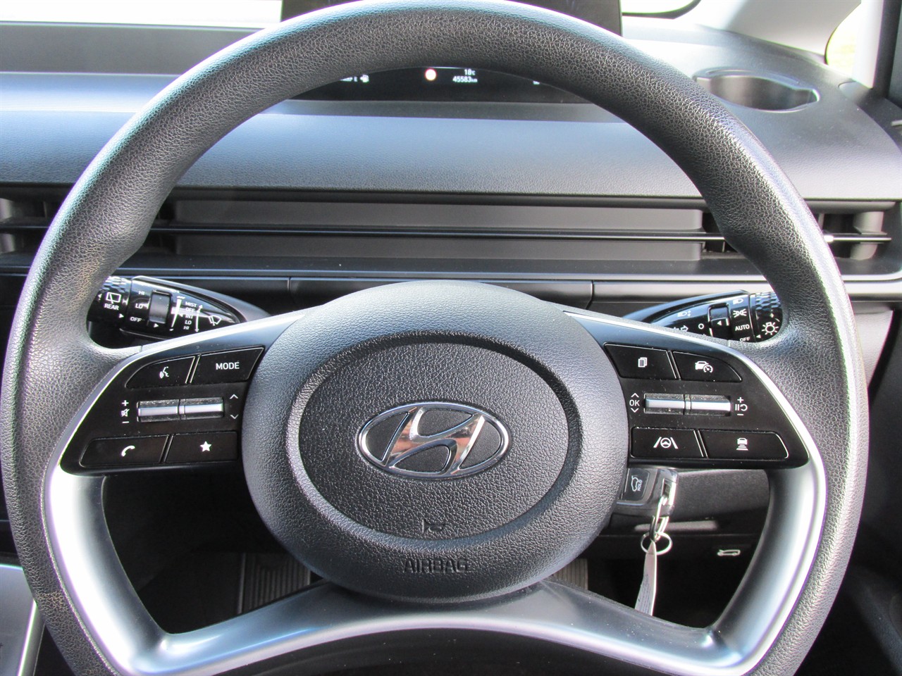 2022 Hyundai Staria
