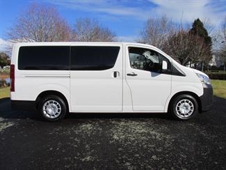 2021 Toyota Hiace - Thumbnail