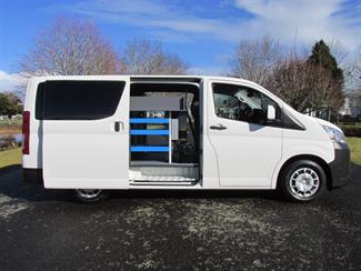 2021 Toyota Hiace - Thumbnail