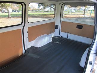 2022 Toyota Hiace - Thumbnail