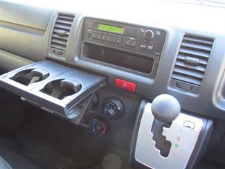 2022 Toyota Hiace - Thumbnail