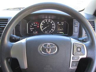 2022 Toyota Hiace - Thumbnail