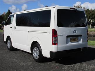 2022 Toyota Hiace - Thumbnail