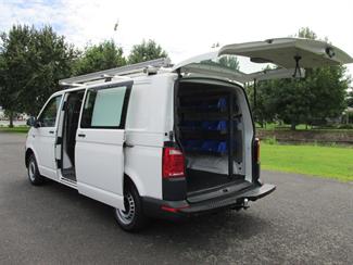 2019 Volkswagen Transporter - Thumbnail