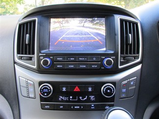 2021 Hyundai iMax - Thumbnail