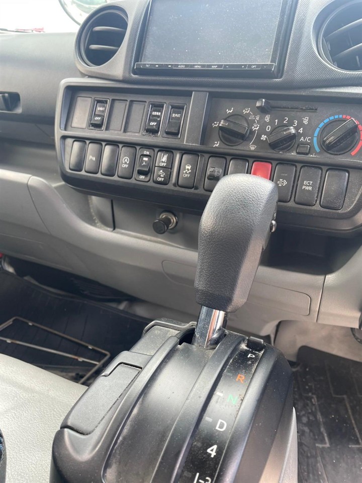 2020 Hino Dutro