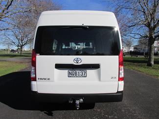 2021 Toyota Hiace - Thumbnail