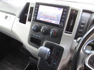 2020 Toyota Hiace - Thumbnail