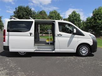 2020 Toyota Hiace - Thumbnail