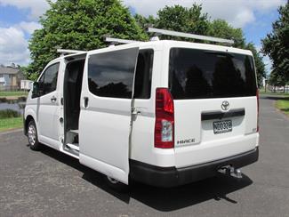 2020 Toyota Hiace - Thumbnail