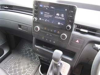 2022 Hyundai Staria - Thumbnail
