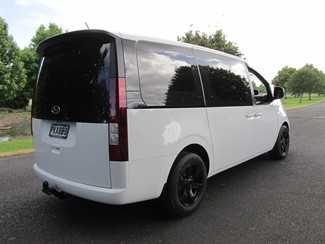 2022 Hyundai Staria - Thumbnail