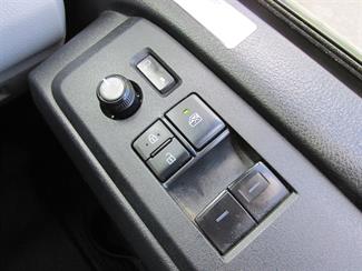 2021 Toyota Hiace - Thumbnail