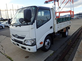2017 Hino Dutro - Thumbnail